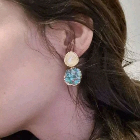 💖 Statement Gold teal green drop geometric women's earrings evening elegant - Picture 4 of 8